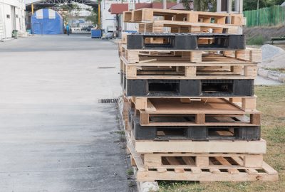 Switching wood pallets to plastic